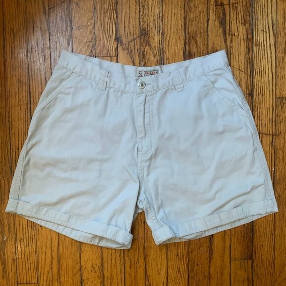 White Arizona Shorts - Picture 2 of 5